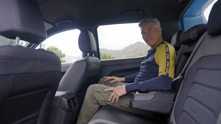 2023 Volkswagen Amarok Back Seats