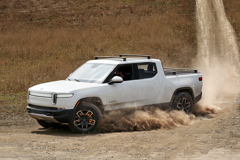 Archive Whichcar 2020 08 24 Misc Rivian R 1 T 23